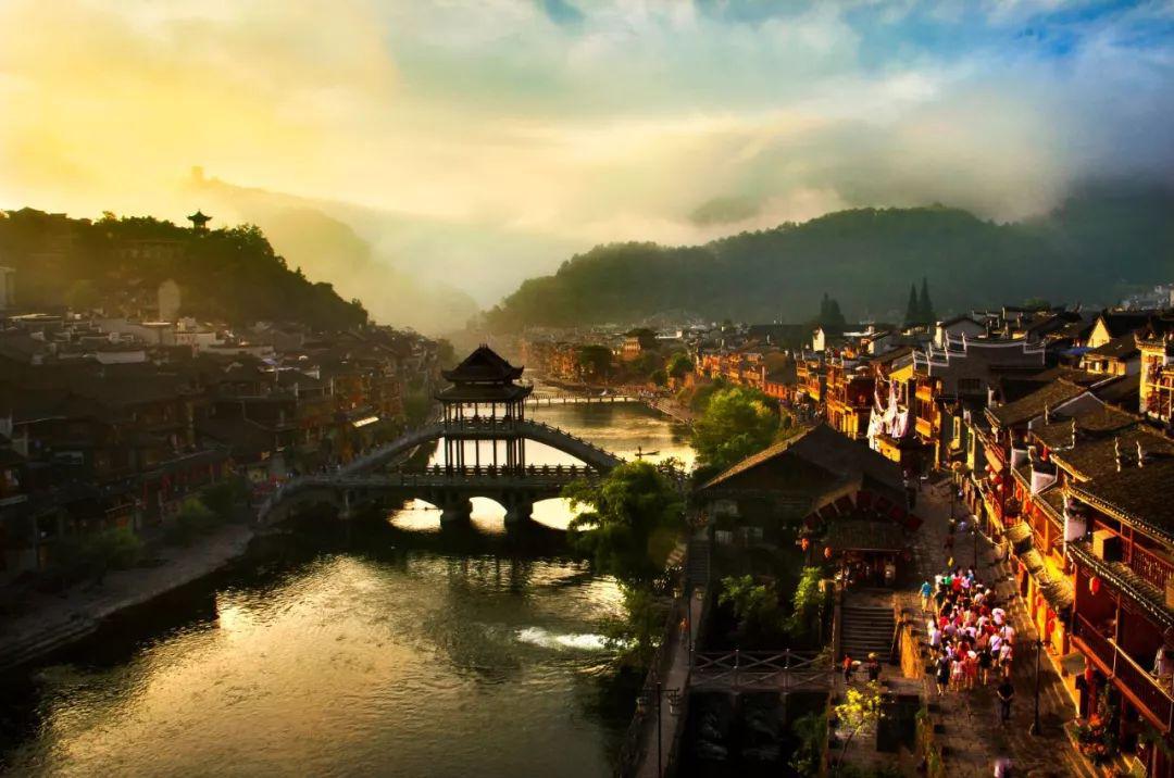 湖南盛情款待，尊敬的嘉宾与朋友们